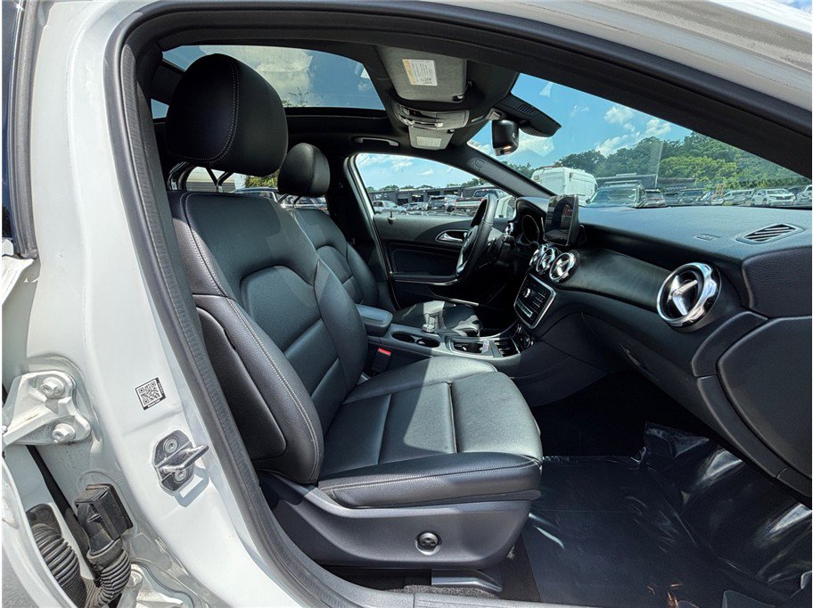 Used 2019 Mercedes-Benz GLA 250 GLA 250 Sport Utility 4D image 39
