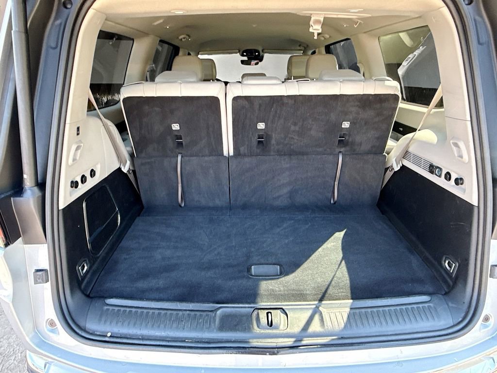Used 2024 Jeep Wagoneer Series II w/ Flexible Seating Group RWD image 30