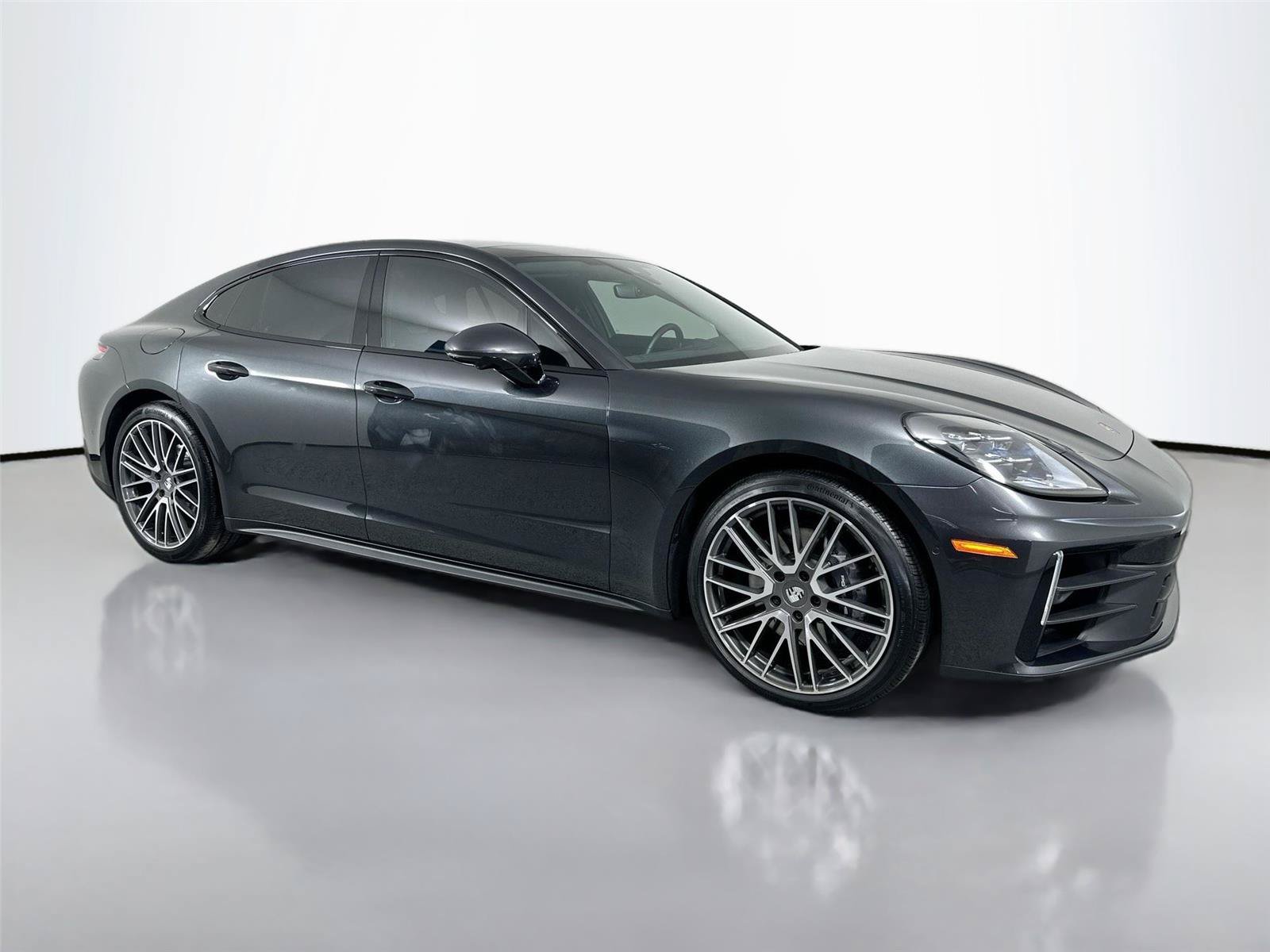 Certified 2024 Porsche Panamera image 9