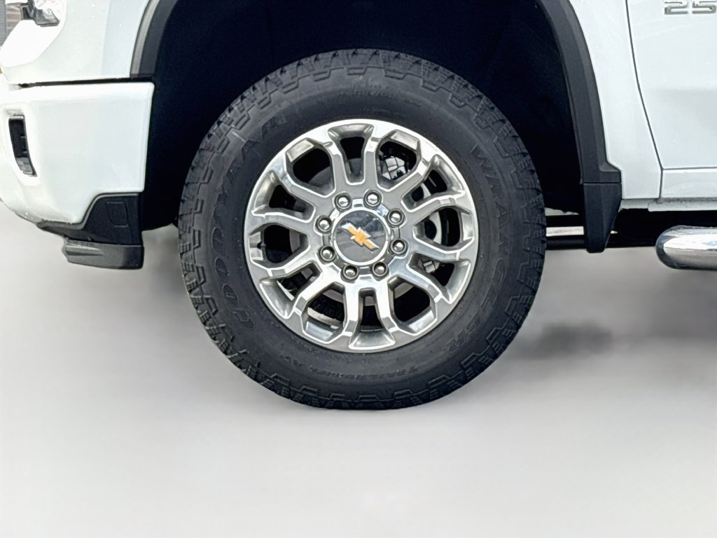 Used 2025 Chevrolet Silverado 2500 LT w/ Z71 Chrome Sport Edition AWD/4WD image 29