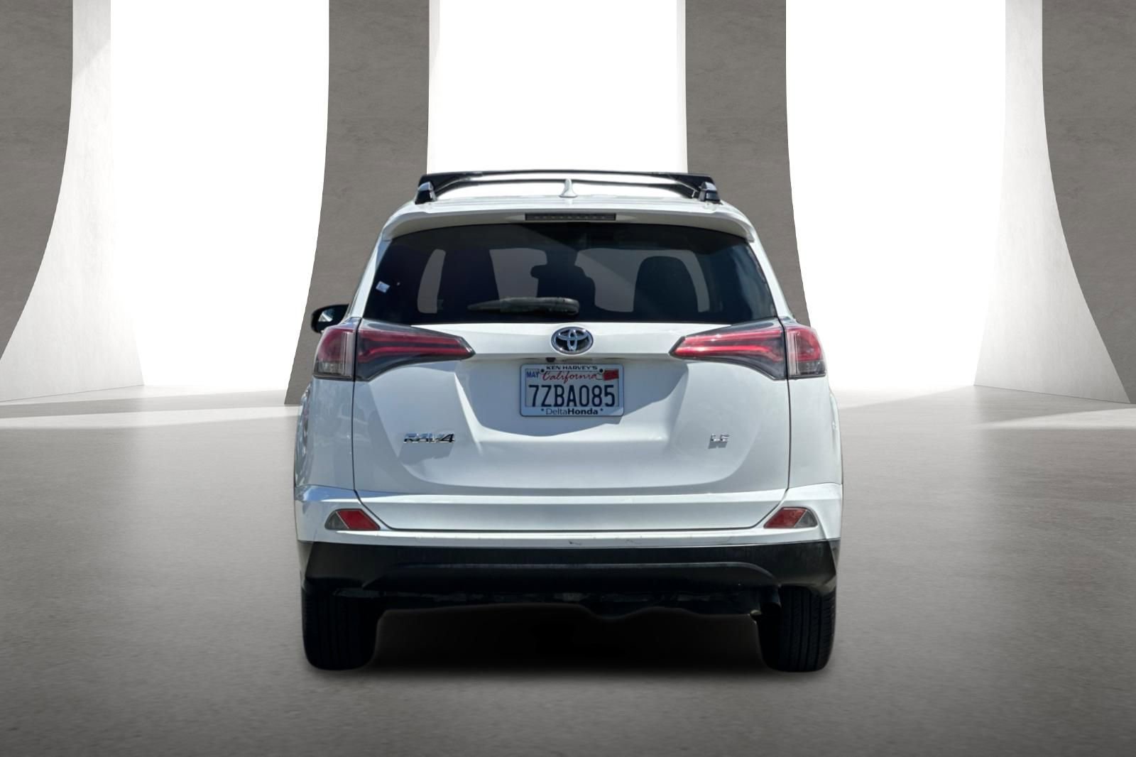 Used 2017 Toyota RAV4 LE w/ All Weather Liner Package FWD image 5
