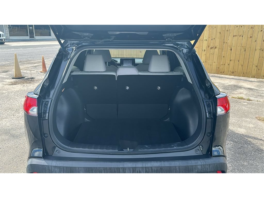 Used 2022 Toyota Corolla Cross L FWD image 13