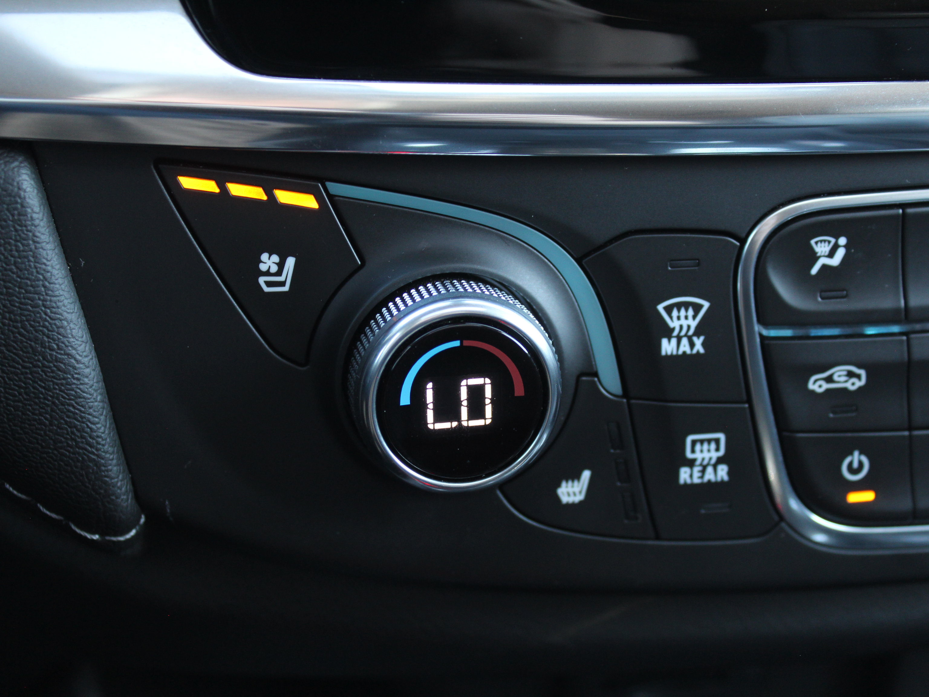 Used 2020 Chevrolet Traverse High Country FWD image 19
