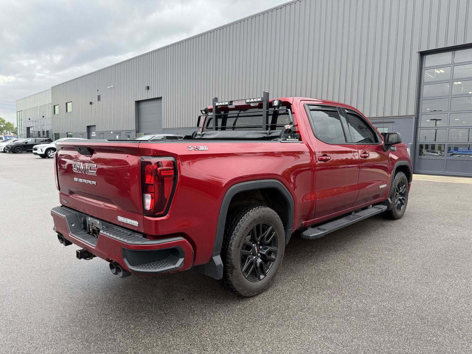 Used 2021 GMC Sierra 1500 Elevation w/ X31 Off-Road Package AWD/4WD image 3