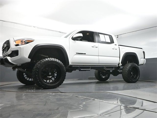 Used 2023 Toyota Tacoma 4x4 Double Cab image 36