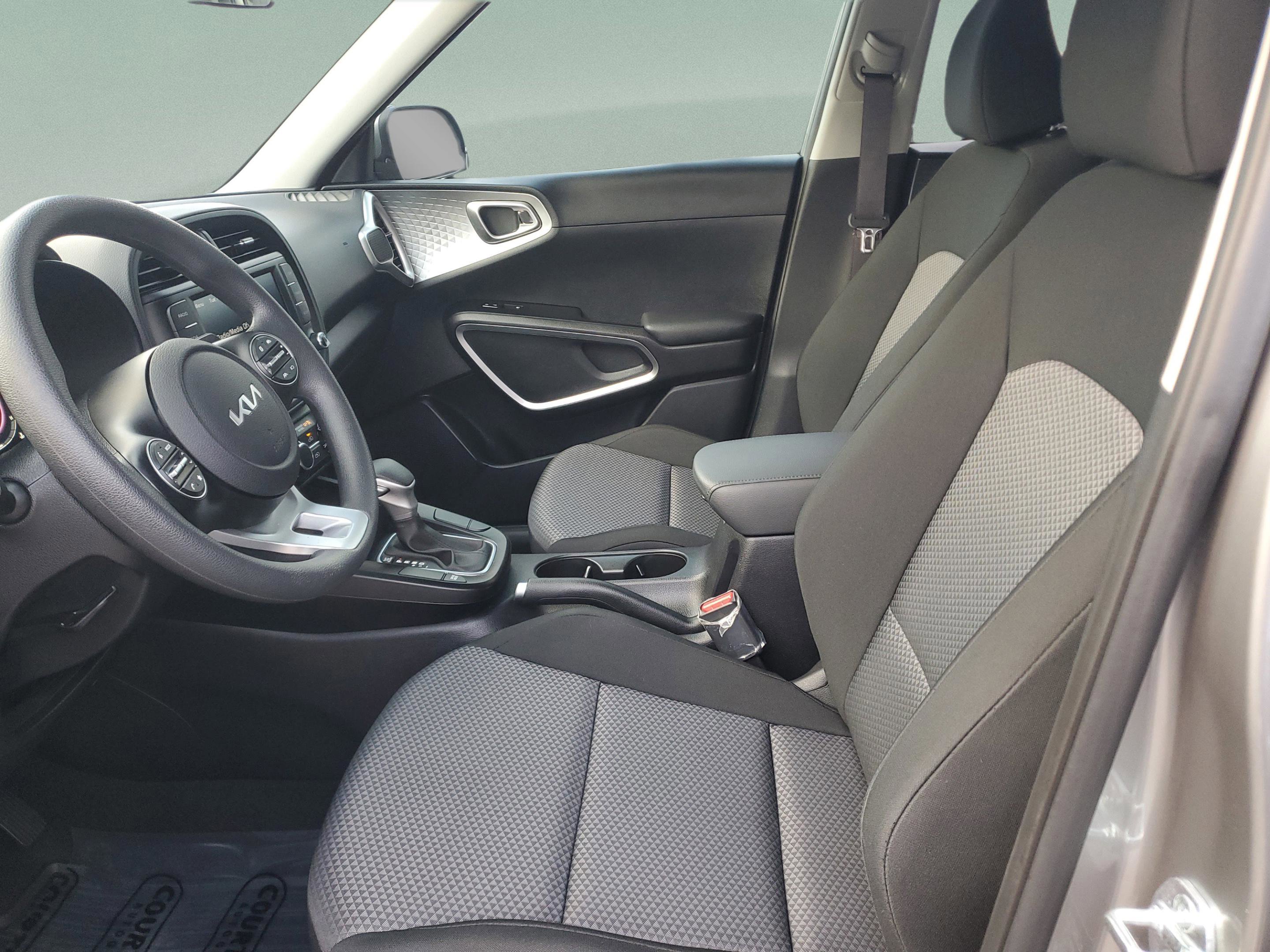 Certified 2024 Kia Soul LX w/ Option Group 015 FWD image 18