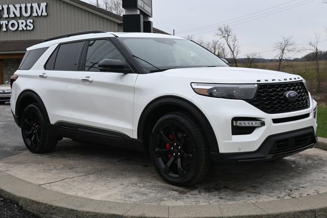 Used 2022 Ford Explorer ST w/ Equipment Group 401A image 3