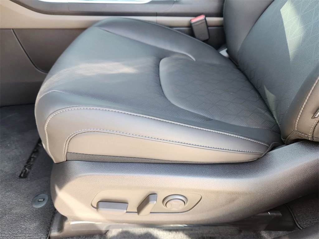 New 2026 Kia Carnival image 26