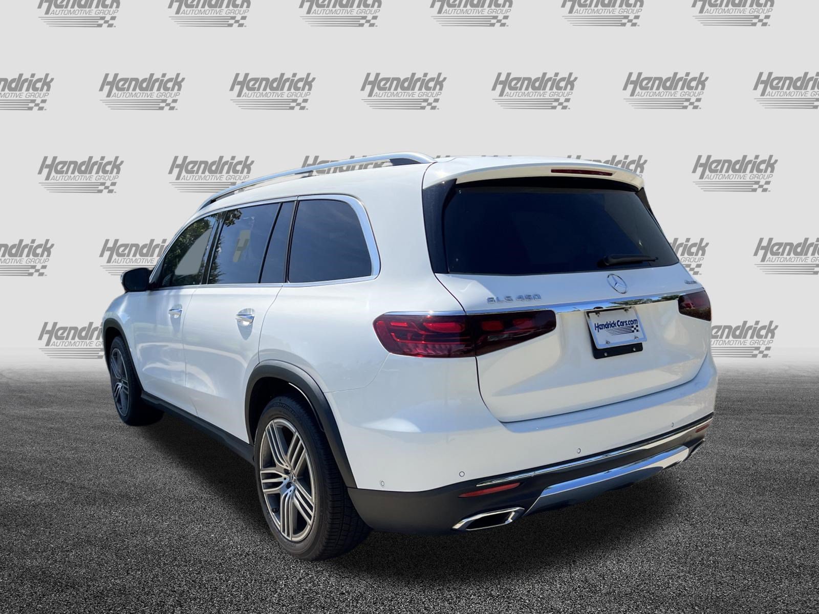 Used 2025 Mercedes-Benz GLS 450 4MATIC image 8