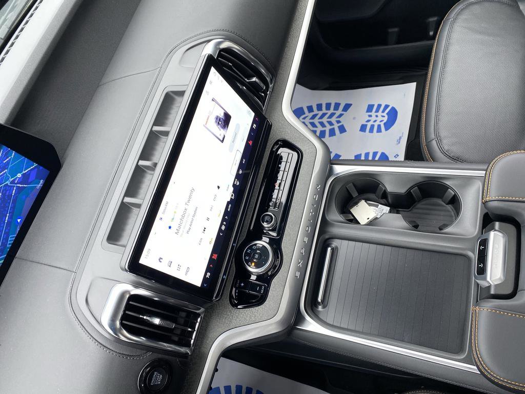 New 2026 Ford Expedition Tremor image 25