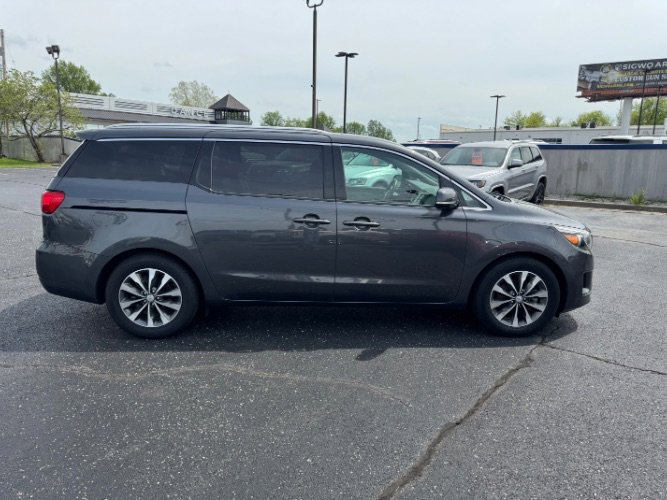 Used 2016 Kia Sedona SX image 6