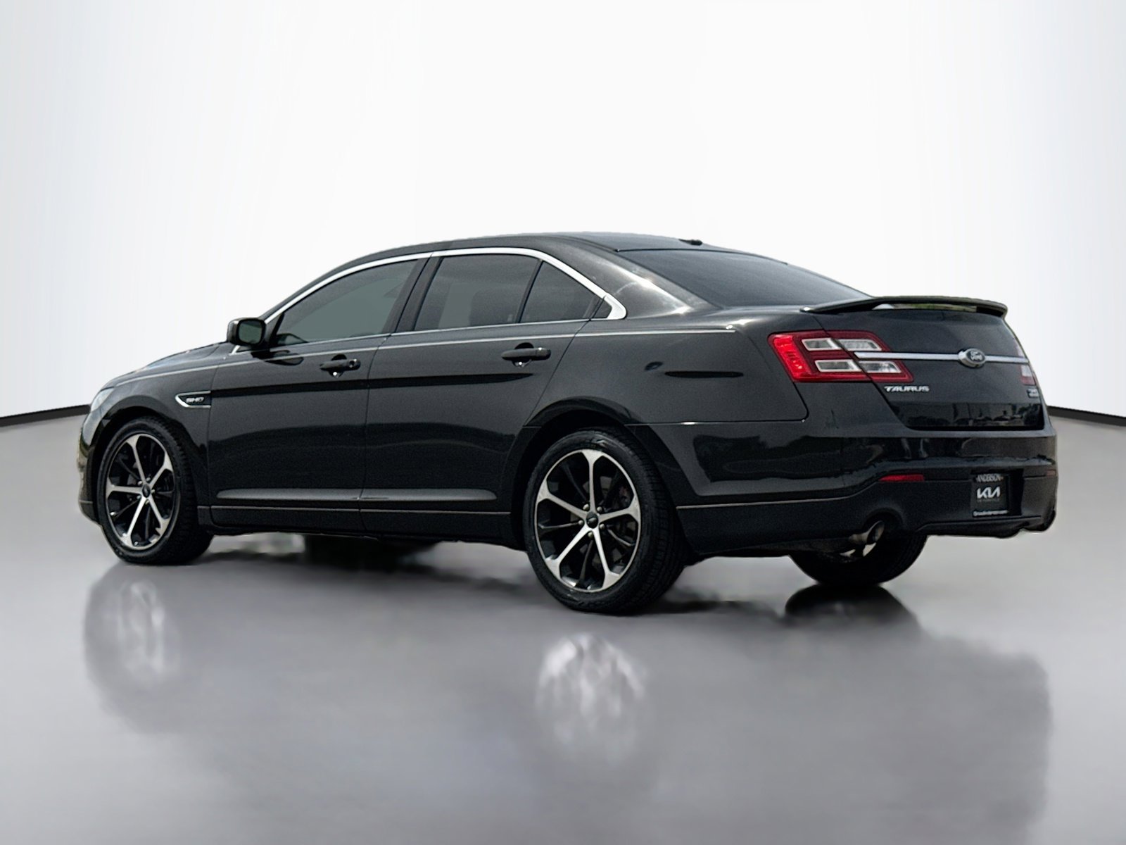 Used 2014 Ford Taurus SHO w/ Equipment Group 401A AWD/4WD image 13