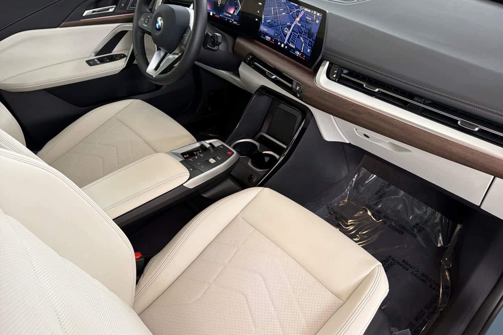 New 2027 BMW X1 xDrive28i w/ Technology Package AWD/4WD image 3