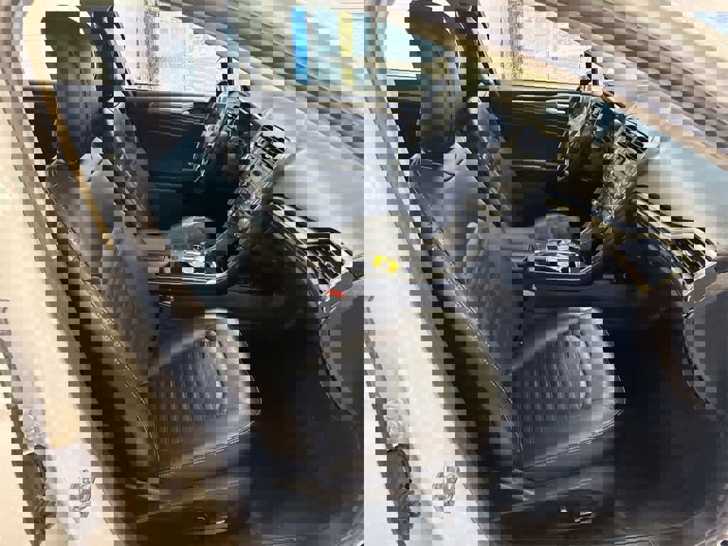 Used 2017 Ford Fusion SE image 22