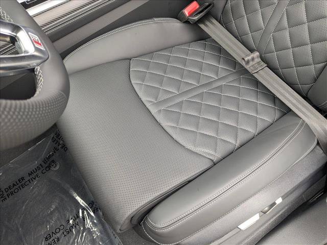 New 2026 Audi SQ8 Prestige AWD/4WD image 4