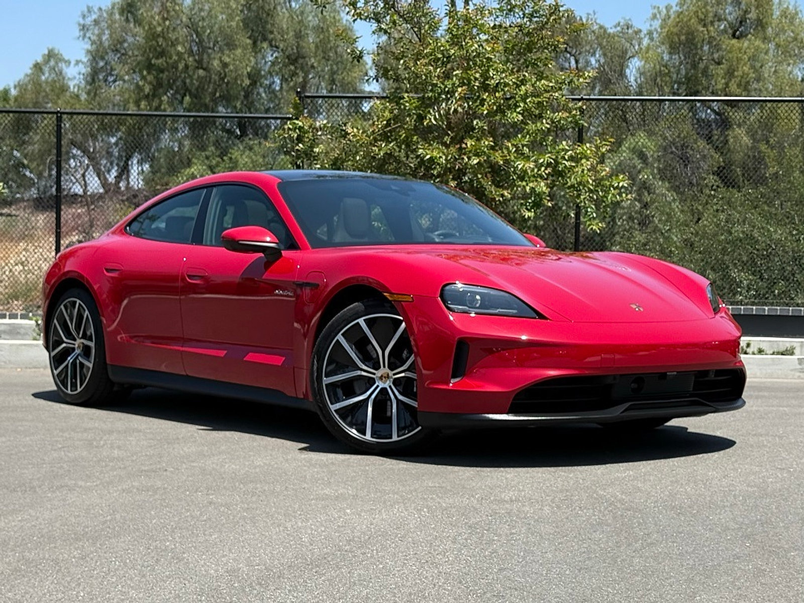 New 2025 Porsche Taycan 4S AWD/4WD image 9