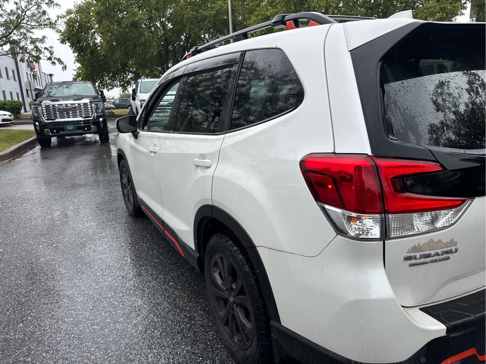 Used 2019 Subaru Forester Sport w/ Popular Package #2 AWD/4WD image 9