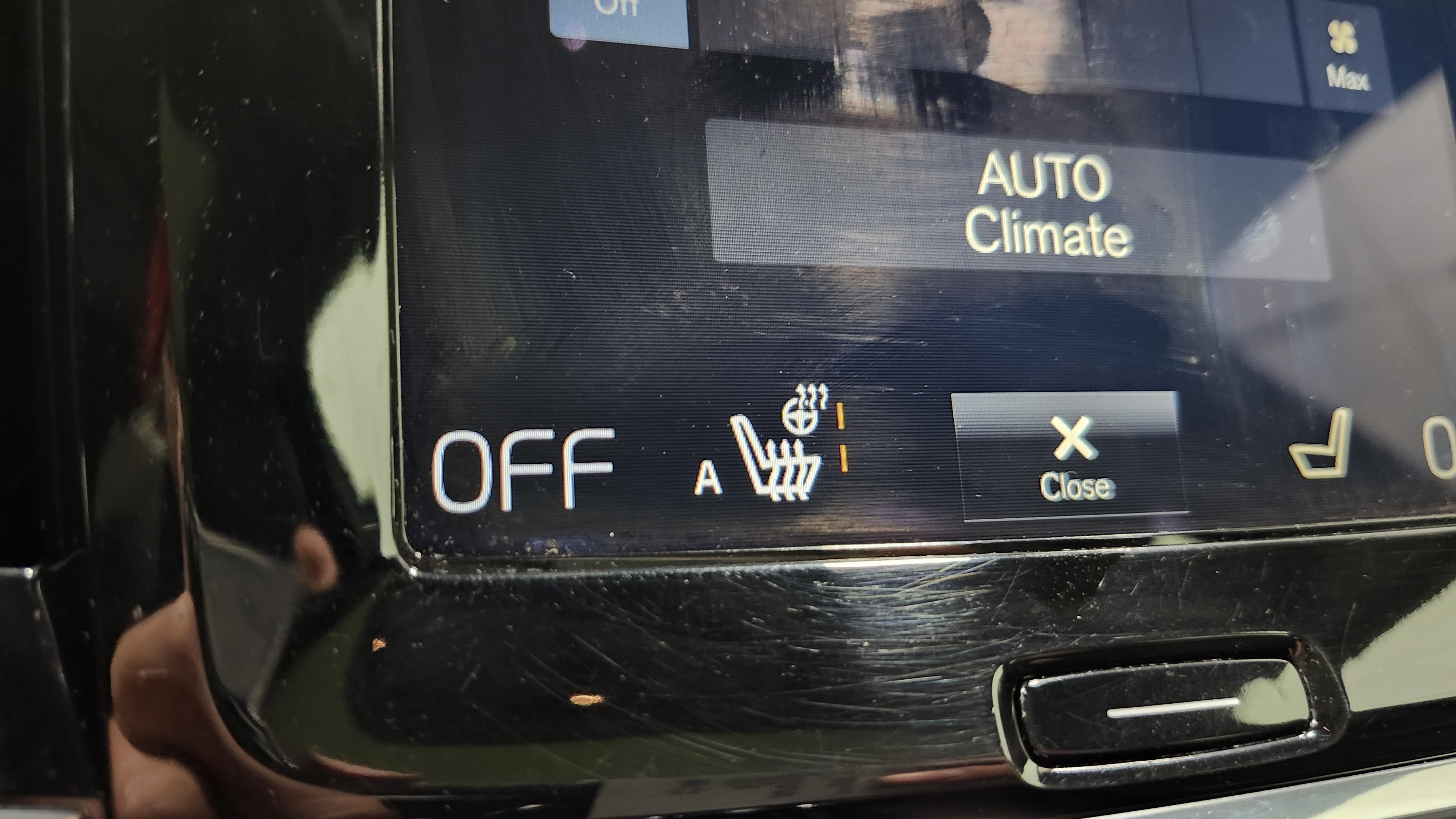 Used 2018 Volvo S90 T5 Momentum w/ Protection Package image 9