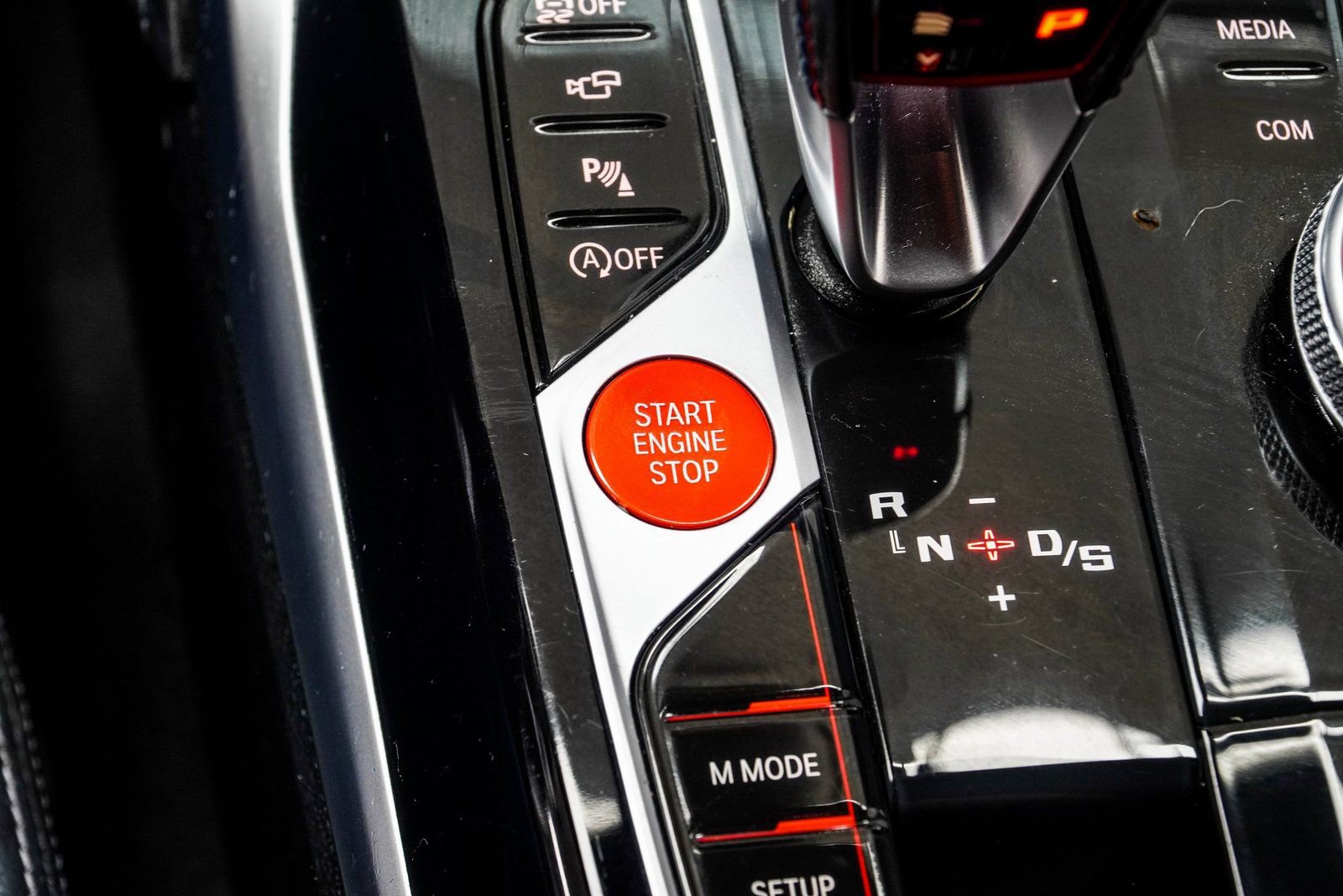 Used 2021 BMW M4 Competition w/ M Carbon Exterior Package image 19