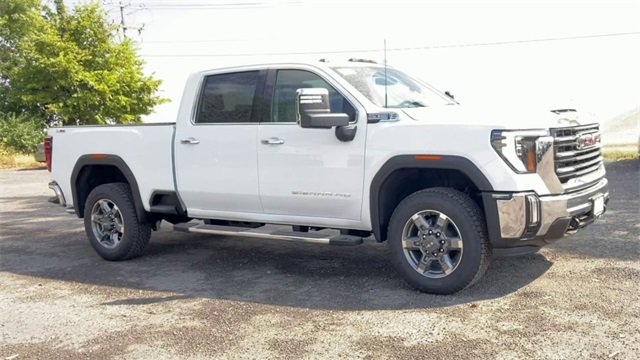New 2026 GMC Sierra 2500 SLT image 2