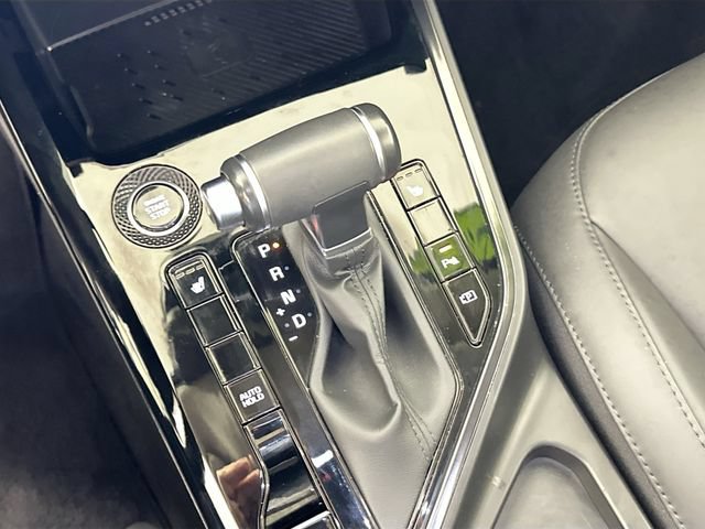 Used 2023 Kia Niro EX Touring FWD image 16