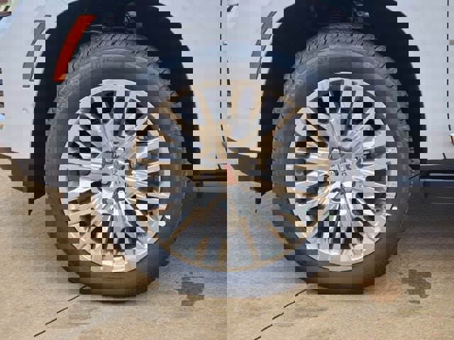 New 2026 GMC Yukon XL Denali w/ Sun & Power Step Package image 25