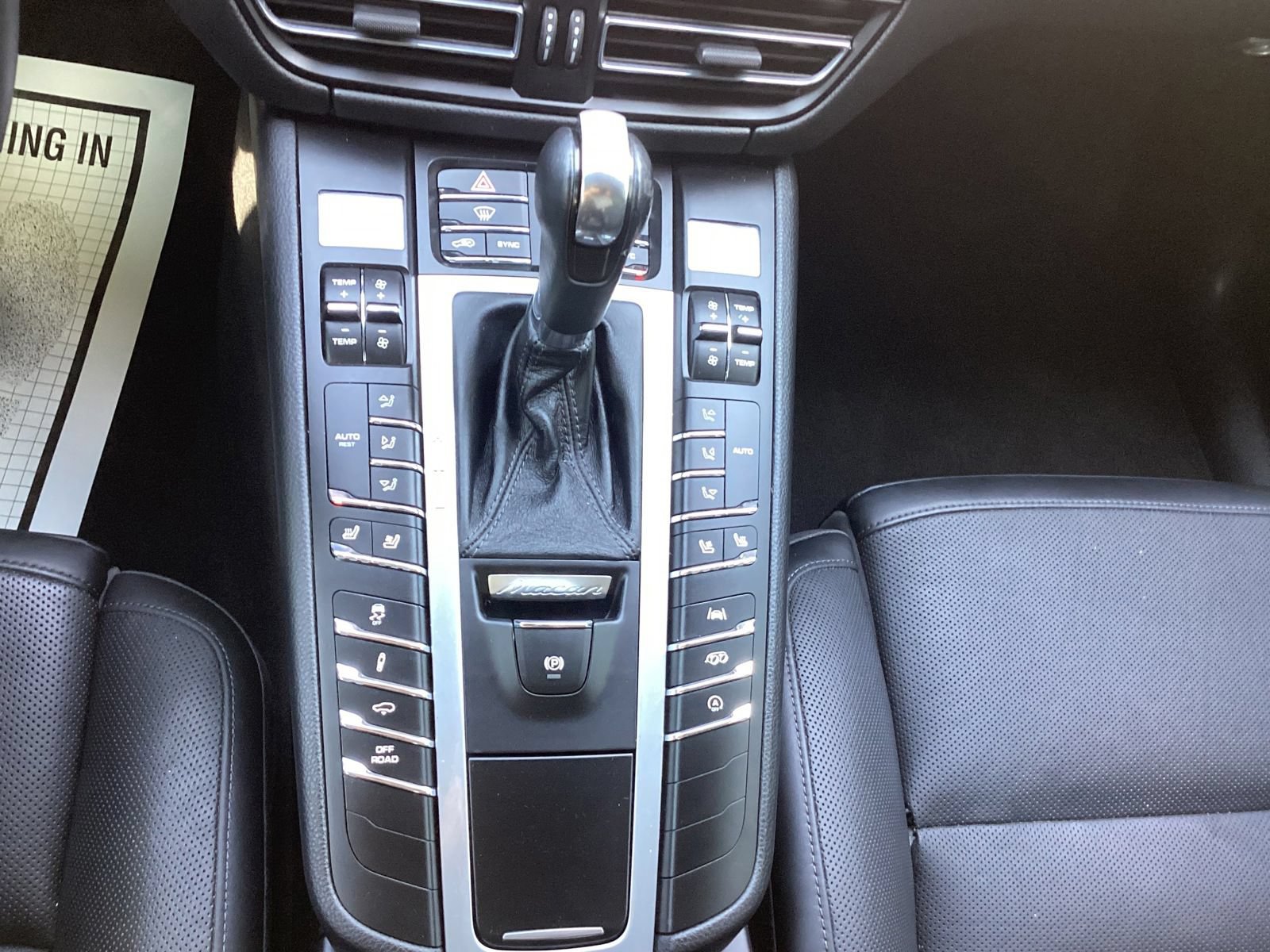 Used 2020 Porsche Macan GTS AWD/4WD image 12