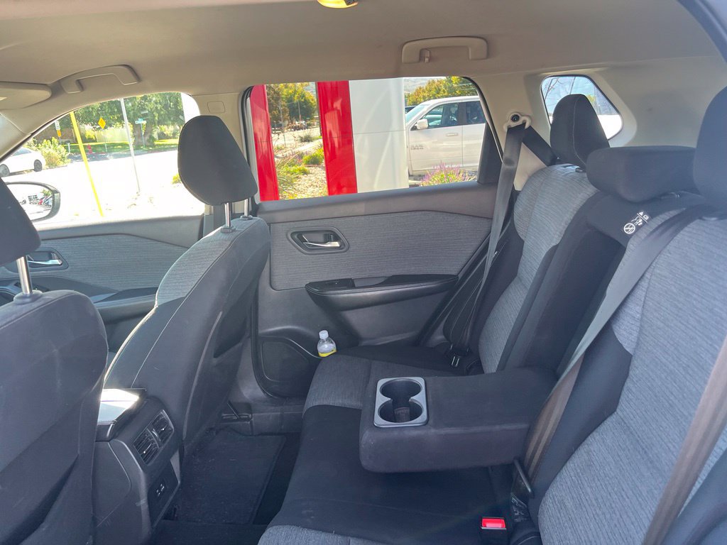 Used 2021 Nissan Rogue SV AWD/4WD image 7