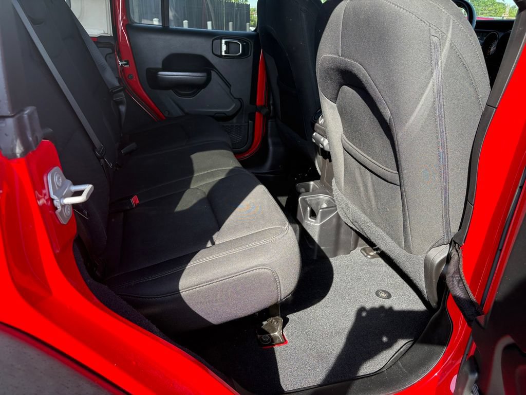Used 2019 Jeep Wrangler Unlimited Sport S AWD/4WD image 12