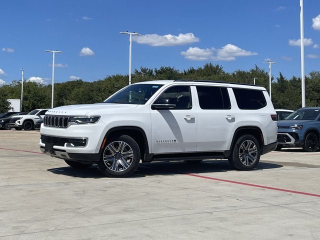 Used 2024 Jeep Wagoneer Series II w/ Flexible Seating Group RWD image 2
