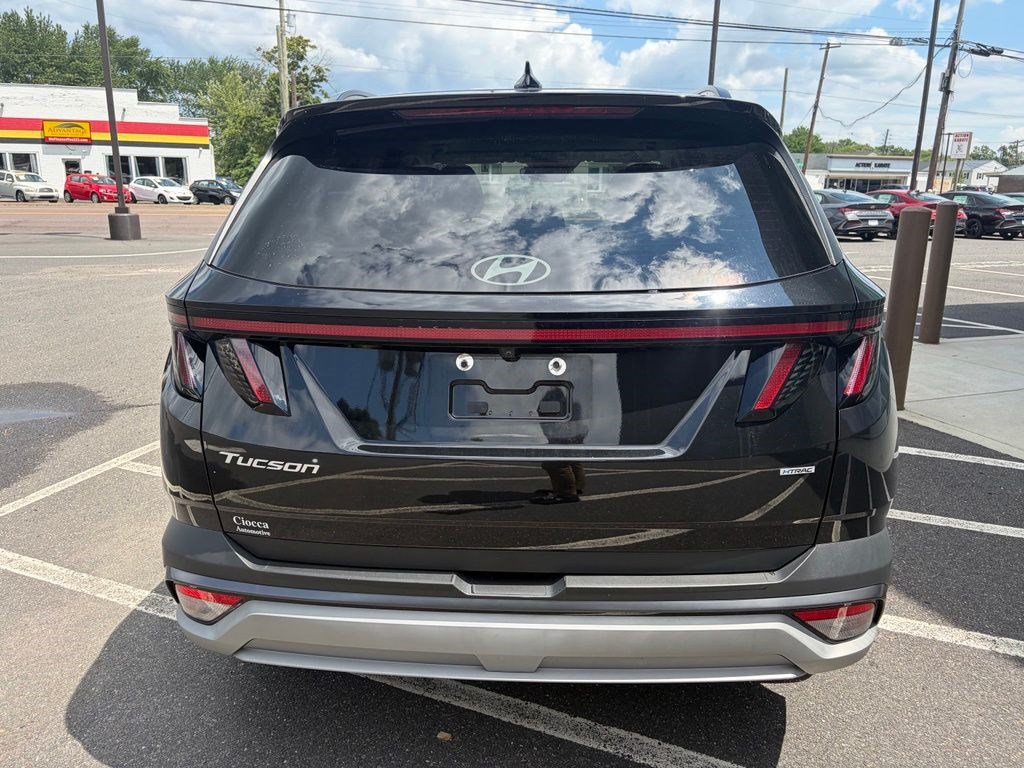 Certified 2025 Hyundai Tucson SEL AWD/4WD image 9