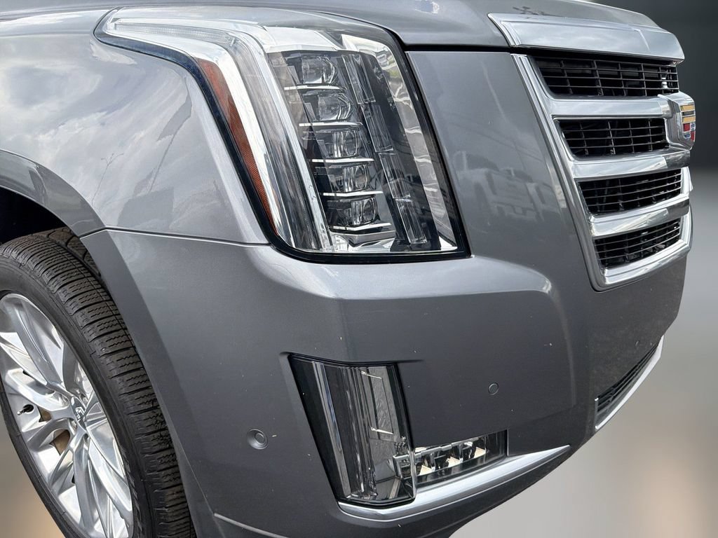 Certified 2020 Cadillac Escalade Luxury RWD image 11