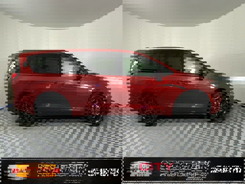 New 2026 Chrysler Pacifica Select image 8