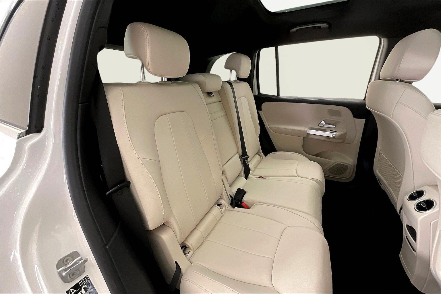 Certified 2026 Mercedes-Benz GLB 250 4MATIC image 25