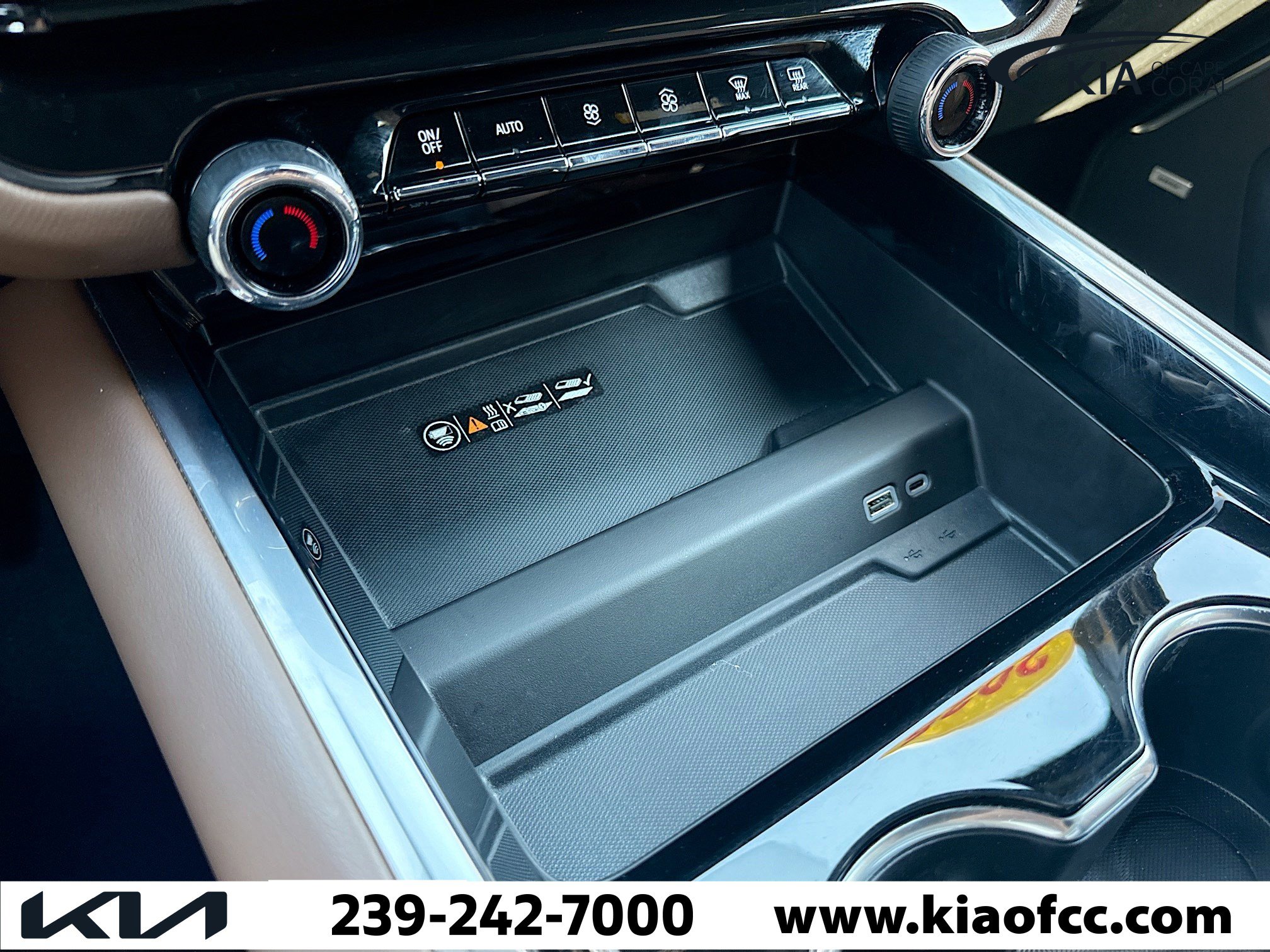 Used 2025 Chevrolet Suburban High Country image 30