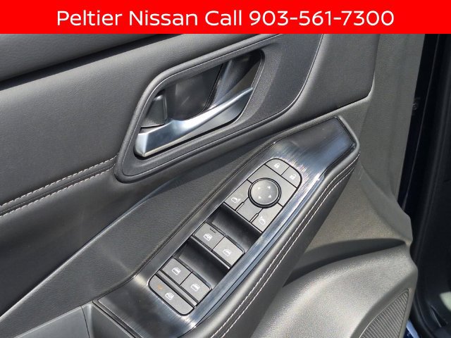 New 2026 Nissan Rogue Dark Armor AWD/4WD image 12