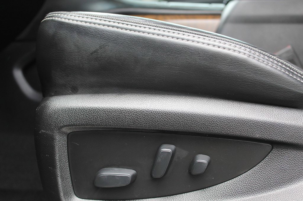 Used 2020 GMC Yukon XL Denali image 12