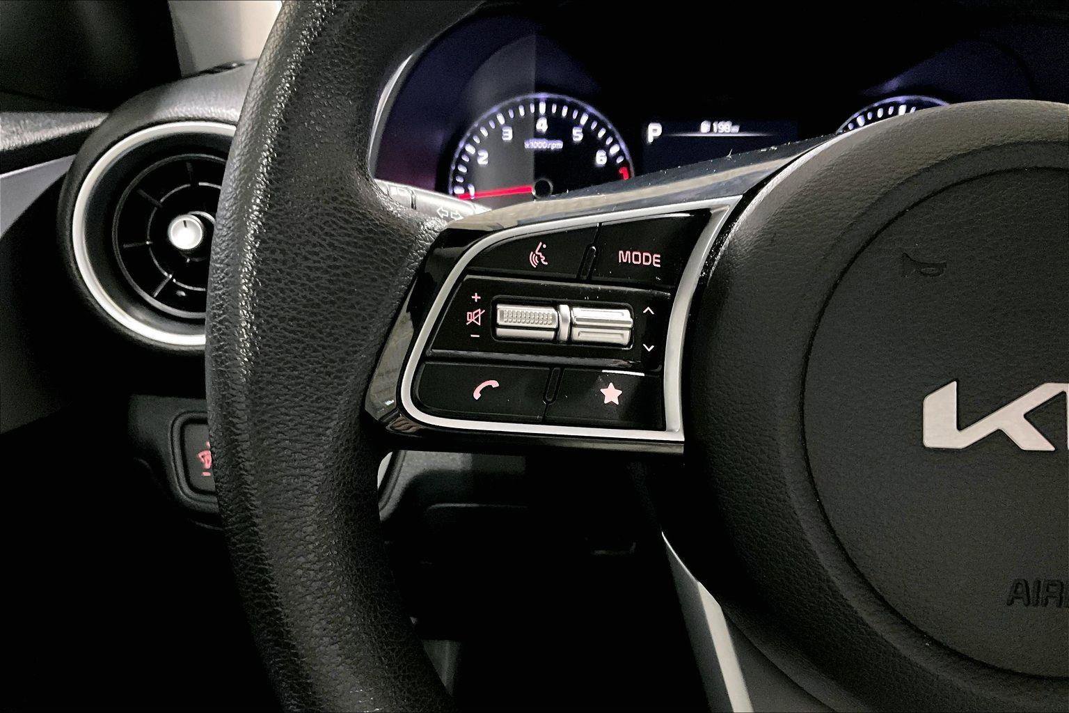 Used 2024 Kia Forte LXS image 18