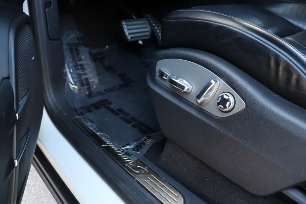 Used 2018 Porsche Cayenne S image 16