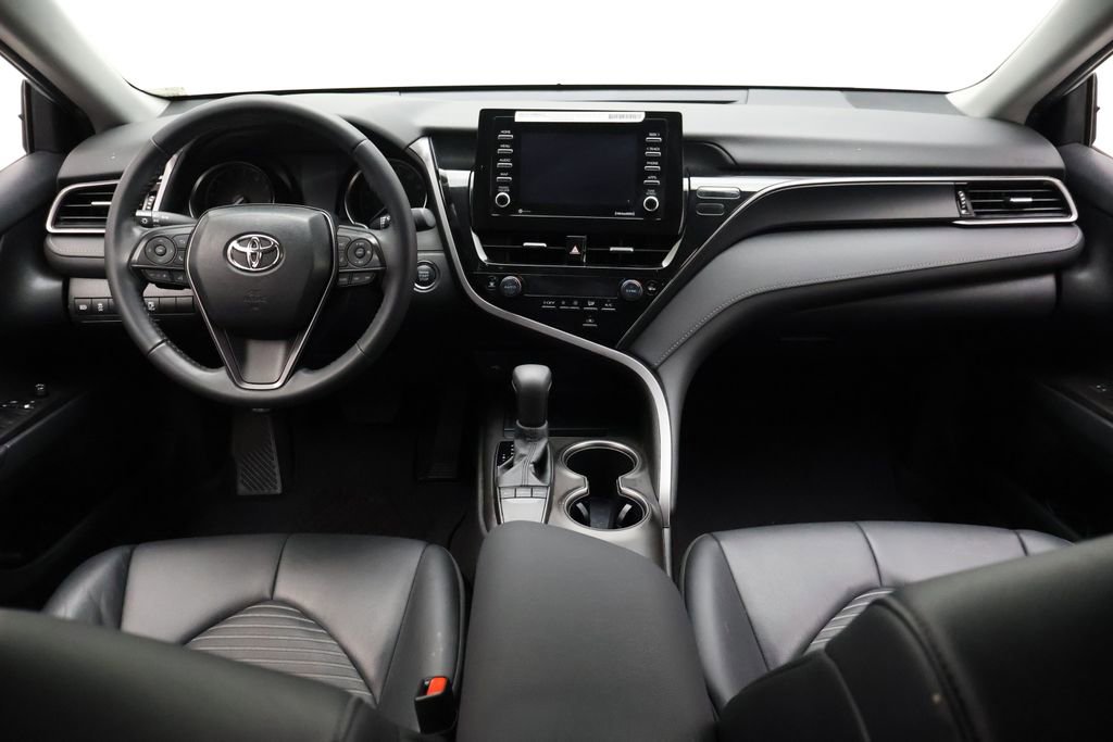 Used 2024 Toyota Camry SE w/ Convenience Package image 24