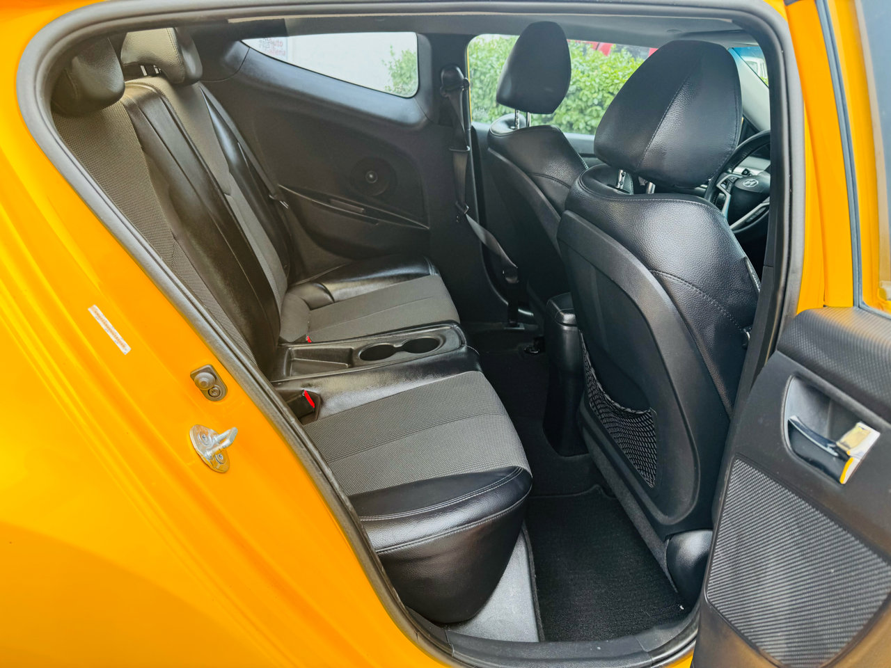 Used 2013 Hyundai Veloster image 18