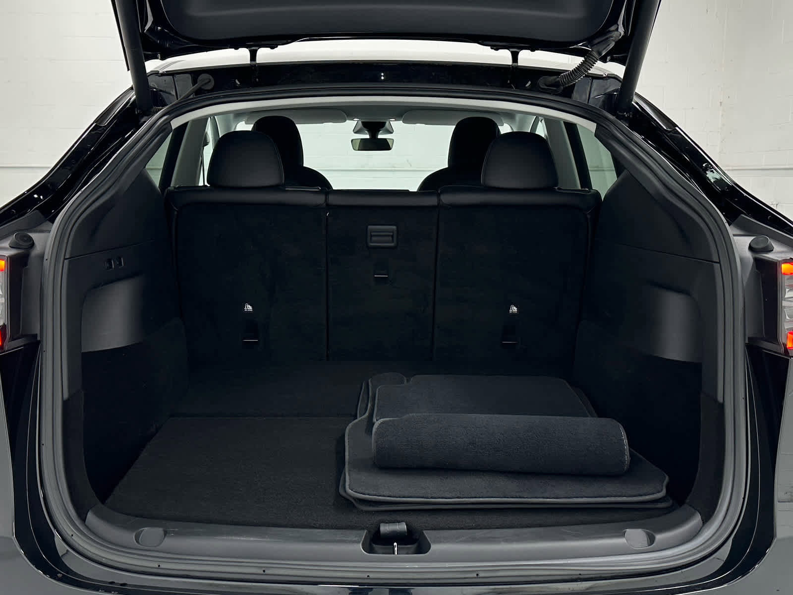 Used 2022 Tesla Model Y Performance image 41