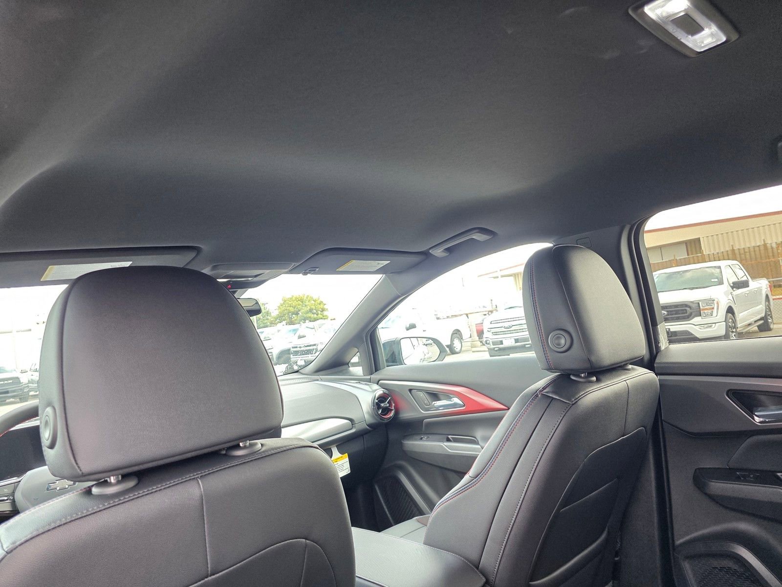 New 2026 Chevrolet Equinox EV RS image 17