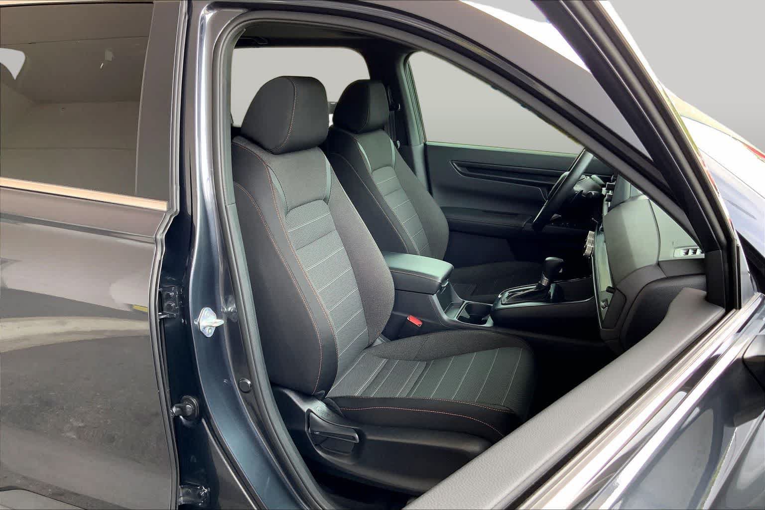 Used 2024 Honda CR-V Sport image 9