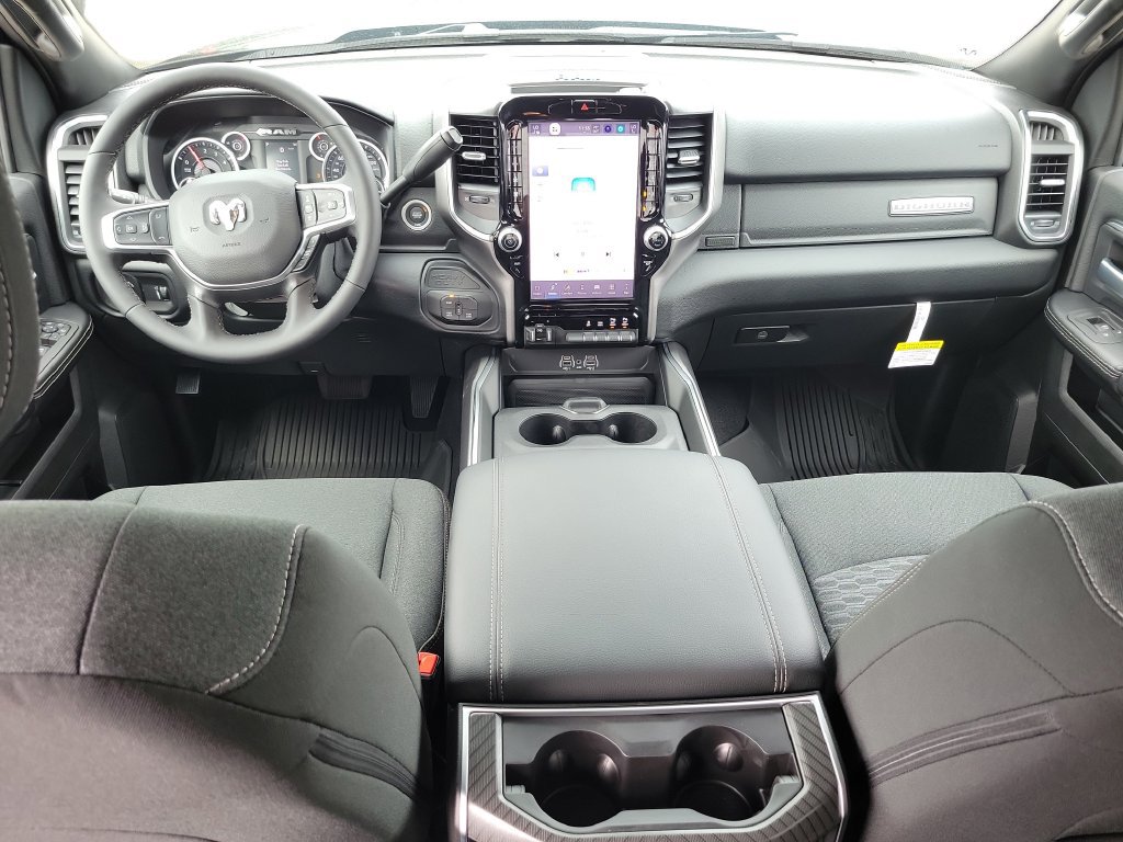 New 2026 RAM 2500 Big Horn AWD/4WD image 16