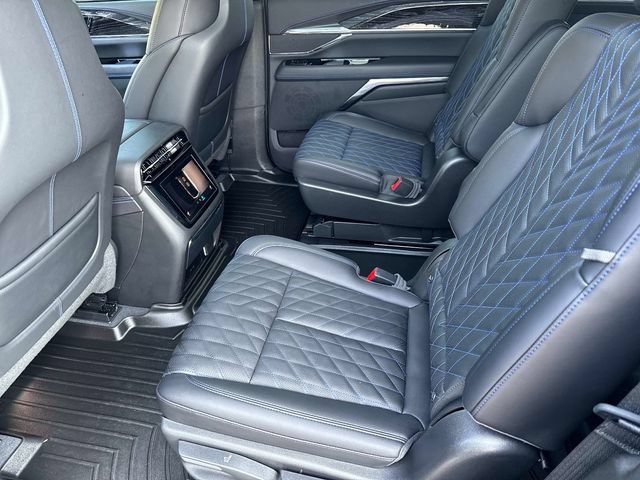 Certified 2026 Cadillac Escalade IQ Luxury 1 AWD/4WD image 15