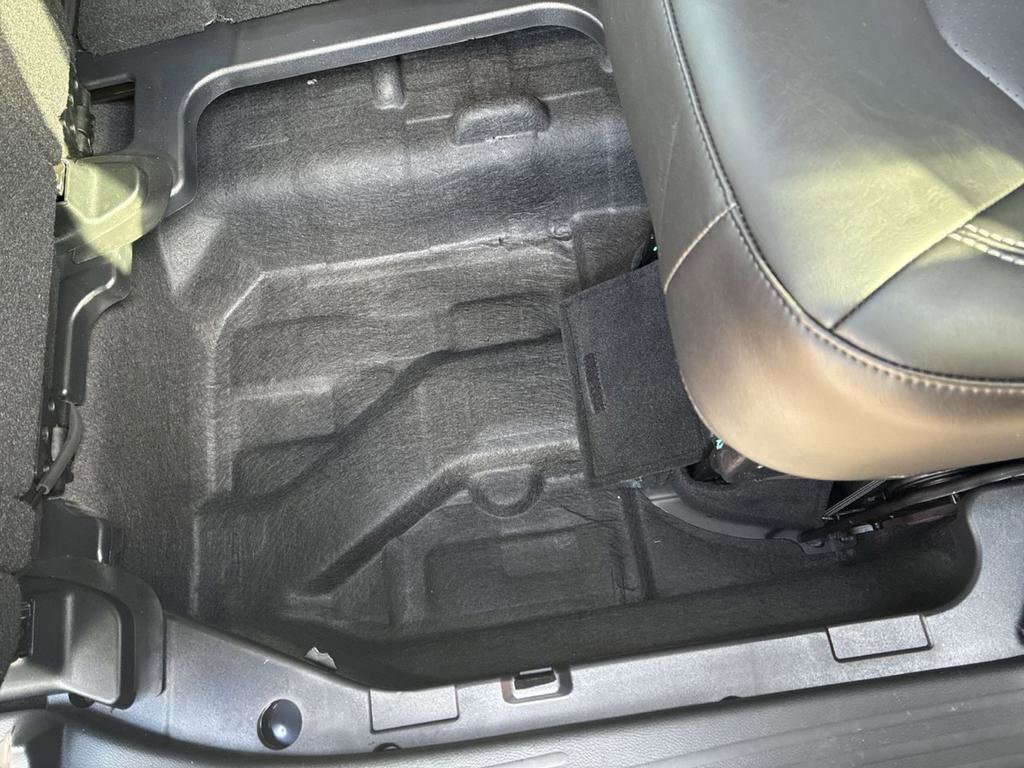 New 2026 Chrysler Pacifica Select FWD image 36