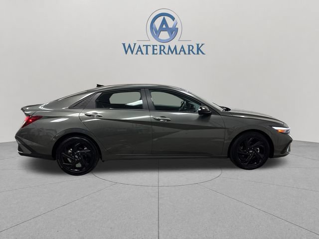 Used 2026 Hyundai Elantra Sport w/ Cargo Package FWD image 8