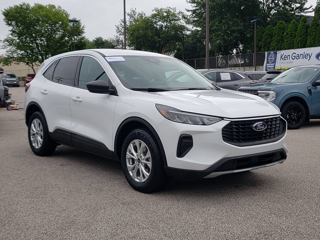 Certified 2023 Ford Escape Active AWD/4WD image 3