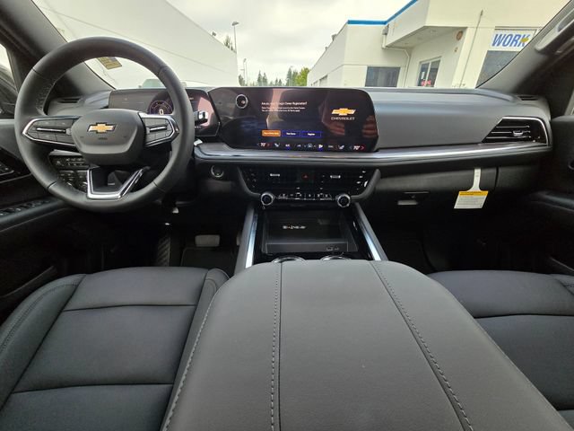 New 2026 Chevrolet Suburban LT w/ Comfort Package AWD/4WD image 19